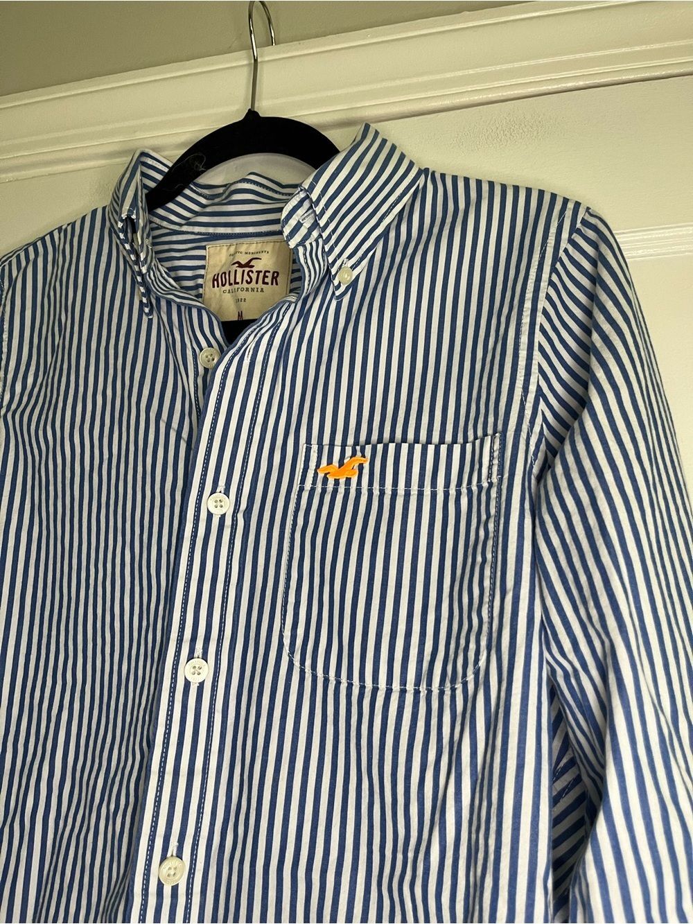 Hollister Men’s Medium Blue & White Stripe Button-Down Shirt